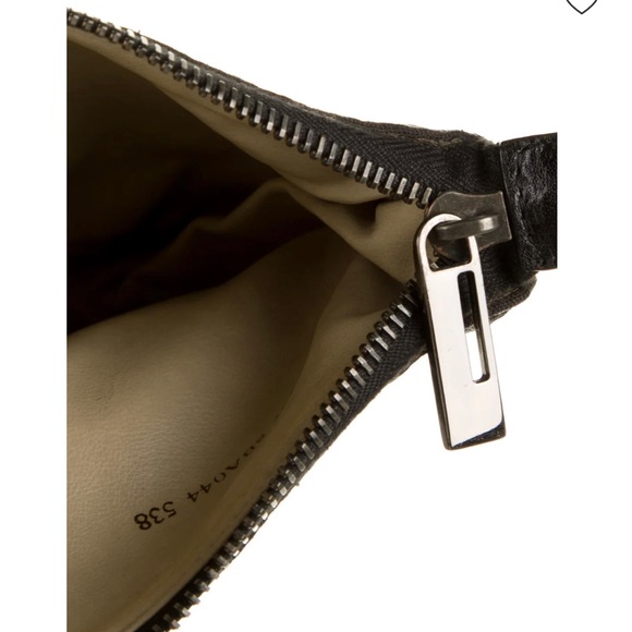 Fendi mini bag shoulder bag. Fits phones - Picture 6 of 9